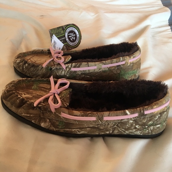 airwalk camo moccasins